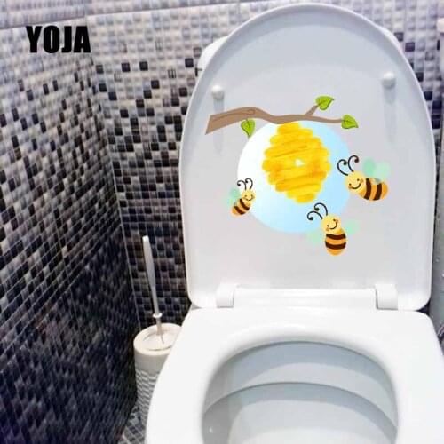 YOJA 22.5X21.5CM Wall Stickers Toilet Seat Decal Honey Picking Bee Cartoons Are Cute Kids Room Decoration T5-0829