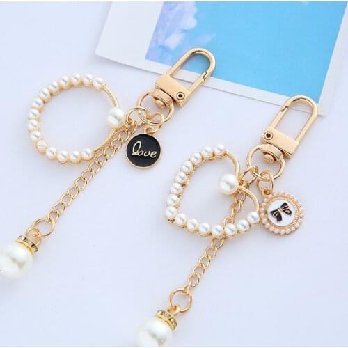 Retro Pearl Keychain New Girl Keychain Personality Metal Car Keychain Little Princess Style School Bag Jewelry Gift Keychain
