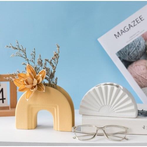 Nordic Vase Rustic Home Decor Ceramic Vase Decoration Fashion Simplicity Home Decoration Modern Teen Room Decoration For Home