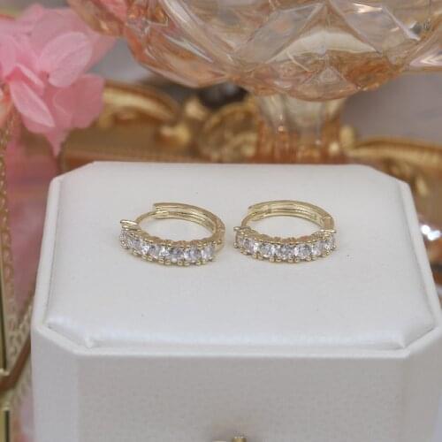 Korean hot selling fashion jewelry exquisite copper inlaid zircon simple round hoop earrings elegant womens daily earrings