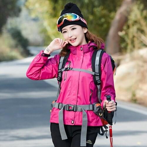 2019 New Spring Autumn women Soft shell Hiking Jackets Male Outdoor Camping Trekking Climbing Coat For Waterproof Windproof 901B