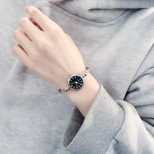 Womens Watches Bracelet Style Opening Simple Retro Art Fashion Watches Womens Fashion Quartz Watch Relogio Feminino