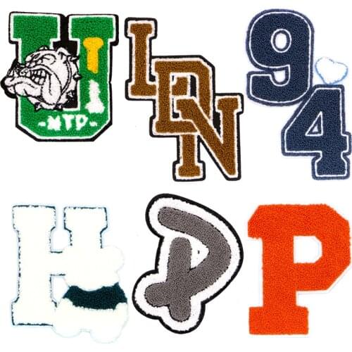 English Alphabet Bear Dog Heart Chenille Icon Towel Embroidery Applique Patches For Clothing DIY Iron on Badges on the Backpack