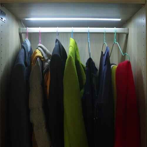 USB charging Touch Sensor Stick-anywhere Closet Lighting/Stair Puck 40leds Safe Lighting closet night bar belt lighting