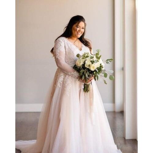 Plus Size Beach Wedding Dresses Illusion Long Sleeve Lace Floral Applique V-neck Summer Holiday Country Bride Dress Wear Custom