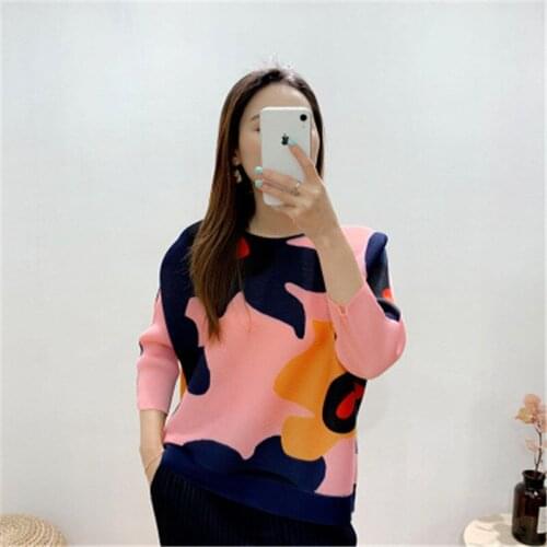 Miyake folds 2021 new womens spring Chinese style printed T-shirt womens retro tops womens loose long-sleeved tops