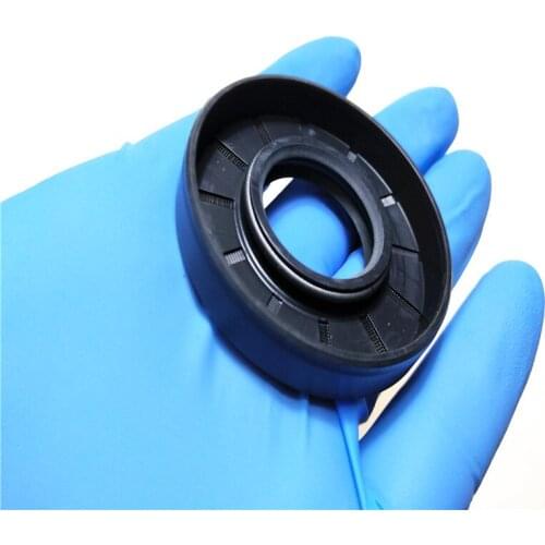 10PCS ID32 and 33mm inner diameter 32mm and 33mm black color NBR oil sealings NBR oil seals TC NBR oil sealing