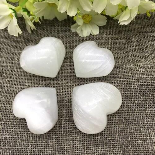 4 pcs heart-shaped drop shipping Natural selenite gemstone heart reiki healing chakra gypsum stone Christmas gift for girlfriend