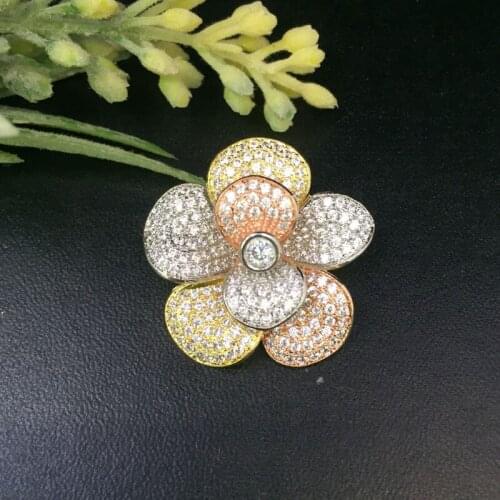 Lanyika Fashion Jewelry Exquisite Blooming Flower Brooch Pendant Dual Use for Wedding Party Micro Pave Popular Gift