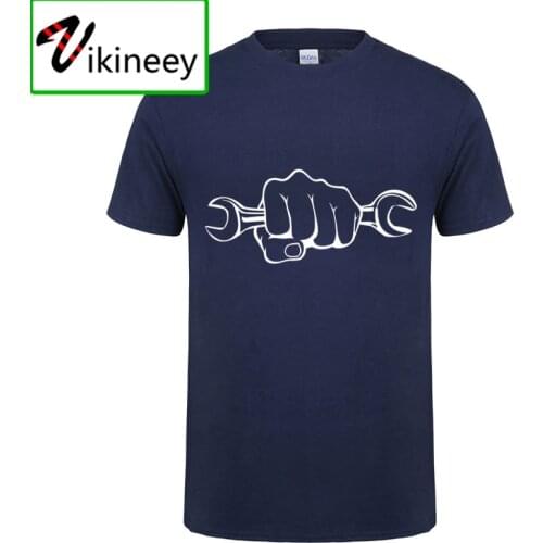 Mechanic Holding A Wrench Motorcycle T-Shirt Funny Fathers Present Birthday Gift For Daddy Husband Boyfriend Men Cotton T Shirt