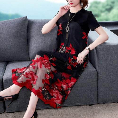 2020 New Summer Middle Aaged Women Short Sleeve Embroidery Floral Midi Dress Female Fashion Plus Size 4xl Dresses Vestitos W193