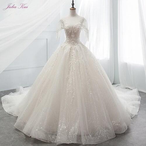 Julia Kui Vintage Bling Scalloped-Neckline Ball Gown Wedding Dresses With Cap Sleeves Delicate Wdding Gown