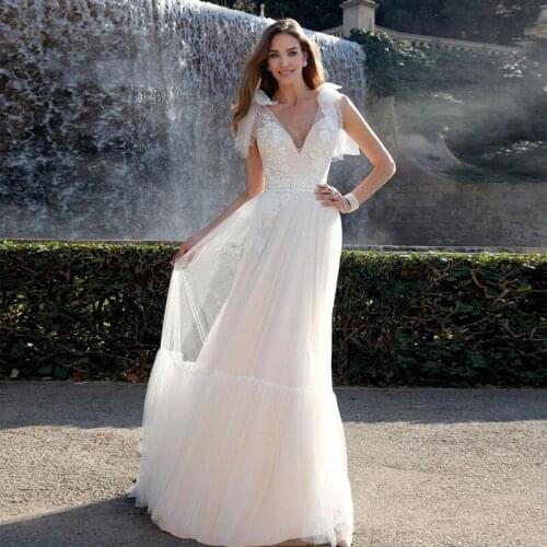 Lace Wedding Dresses Elegant V-neck Sleeveless Soft Tulle Illusion Beach Boho Bridal Gowns with Bowknot 2021 Custom Made