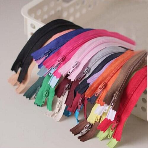 100 Pcs Lots 7Color Nylon Coil Zippers Tailor Sewing Tools 9 Inch