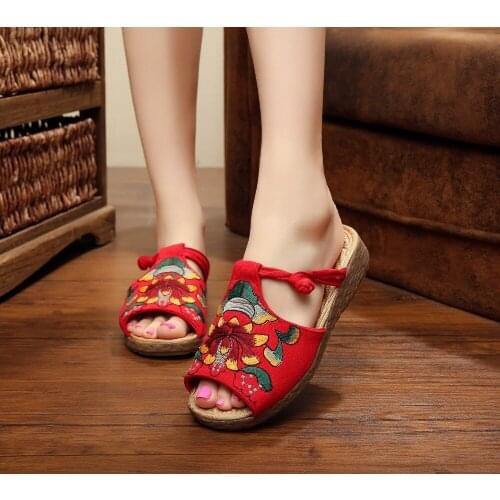 Shanghai Story Vintage Women Slippers Lotus Flower Embroidery Cotton Sandals Chinese Casual Slide Flat Shoes Slip On Peep Toe