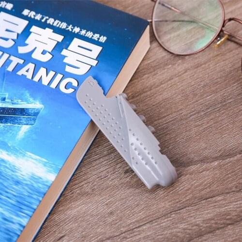1Pc Creative Titanic Bookmark Ship Shape Read Bookmarks 3D Book Holder Office Stationery
