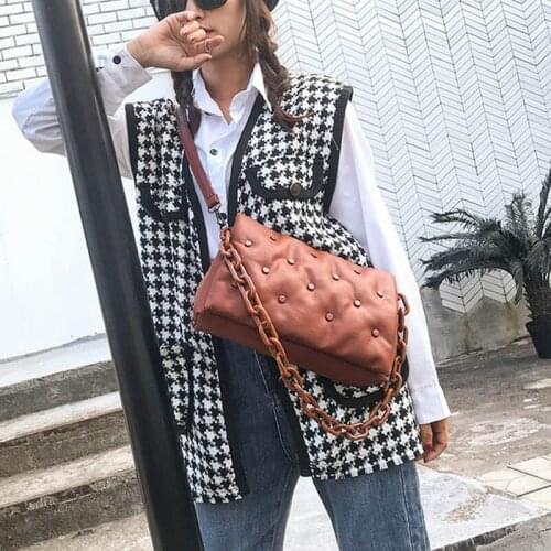 Thick Chain Womens Shoulder Bag 2021 New Rivet Handbags Designer Clutch Bags Soft PU Leather Purse Female Fashion Underarm Bags