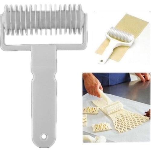 1Pcs Pull Net Wheel Knife Pizza Pastry Lattice Roller Cutter For Dough Cookie Pie Craft Kitchen Accessories Plastic Baking Tools
