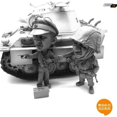 Q Resin Kits Edition resin assembled tank plus Q version of the soldier suit self-assembled Y-A25
