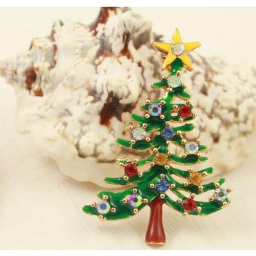 Retail & Wholesale Vintage PUNK cool quality cameo queen bowknot tassel Badge