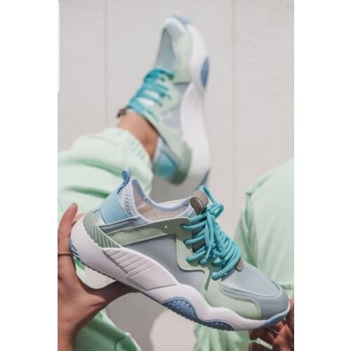 Women Sneakers Off White Blue Luxury Lolita Walking Shoes Casual Vulcanize Gym Sport Designer Ladies Trainers Flats 2020 2021