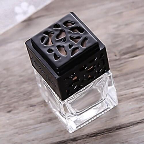 Car Perfume Square Bottle Automobile Air Conditioner Perfume Clip Empty Glass Bottle Auto Air Freshener For Lady Car Ornaments