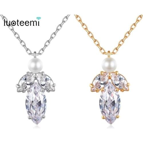 LUOTEEMI Crystal Leaf Pendant Necklace for Women Clear Cubic Zirconia Fashion Jewellery Accessories Dating Party Christmas Gift