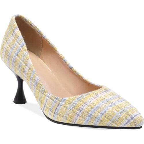 Fashion shoes 19 years age season new product with high point grid code 33-43 shallow single shoes wet