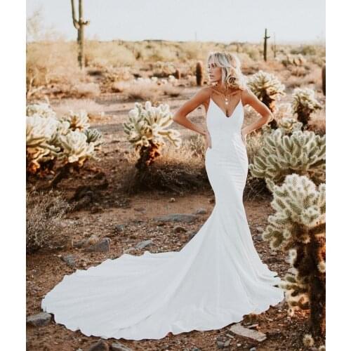 Sexy Backless Mermaid Wedding Dresses Simple Spaghetti Strap Appliques Sweep Train Boho Garden Bridal Gowns robe de mariee
