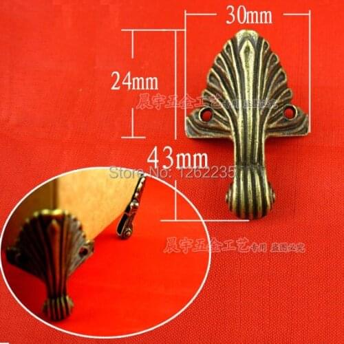 43 * 30mm Furniture Leg Decorative gift box sides corner Antique wooden palette foot box buckle Hardware Alloy foot care