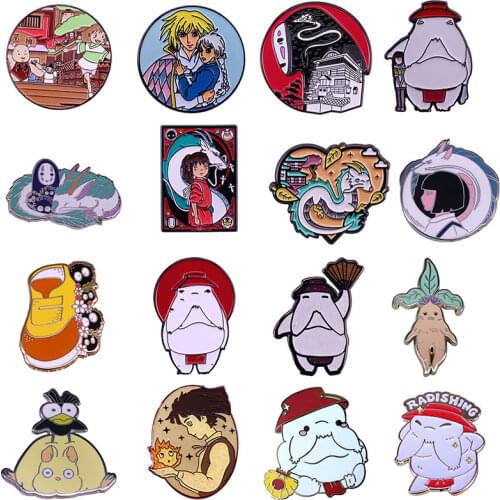 Howls Moving Castles Hard Enamel Pins Anime Movies Spirited Away Dragon Brooches Women Men Backpack Collar Hat Lapel Badges