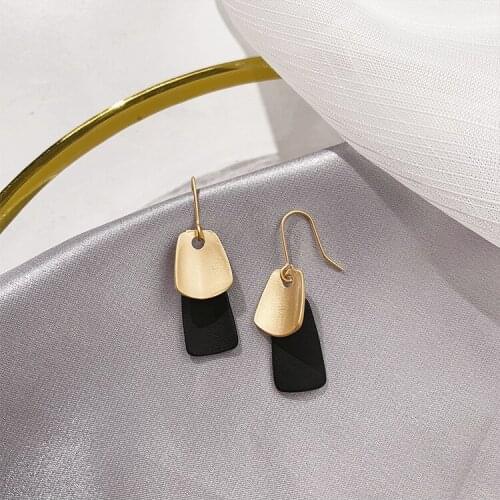 Fashion simple retro unusual earrings Korean style hanging earrings Women jewelry 2021 trend Jewelry for women