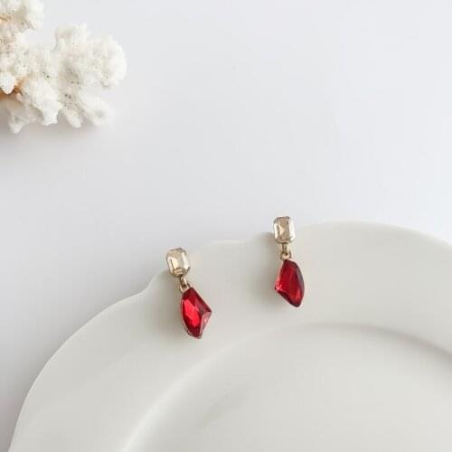 Orgin Summer Korean Fashion Red Irregular Crystal Waterdrop Dangle Earrings for Women Delicate Square Earrings Party Jewelry