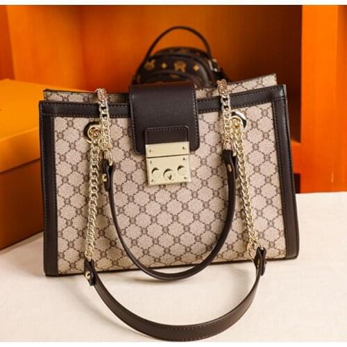 Runway designer 2021 new luxury bag autumn womens bag large capacity small travel bag ladies fashion shoulder travel bag