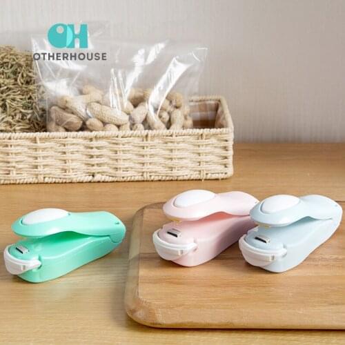 1Pc Portable Plastic Bag Sealer with Magnet Mini Heat Sealing Machine Package Food Work with Battery Impulse Sealer