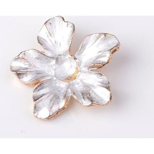 10 PCS 18mm Metal Alloy KC Gold Enamel White Flowers Drops Of Glaze Flowers Connectors For DIY Jewelry Making