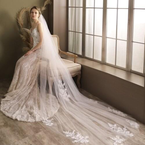 2021 European Style Long Wedding Veil 2.3*1.7m Bridal Veils 2 Layers Soft Tulle with Floral Applique Wedding Accessories