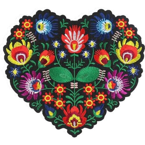 Large Love Heart Shape Flower Patch 3D Embroidery Applique Iron on Patches for Clothing Accessories DIY Apparel Sewing Supplies