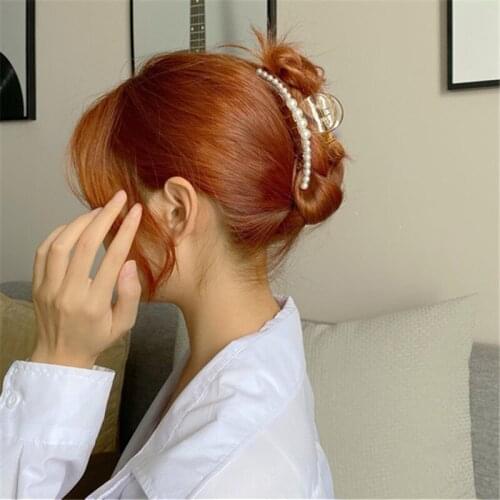 Pearl hair clip back head grip web celebrity INS2021 new hair accessories hair clips headdress elegant quality
