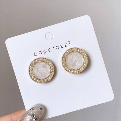 Pearl circle personality temperament shell luster earrings womens earrings wholesale