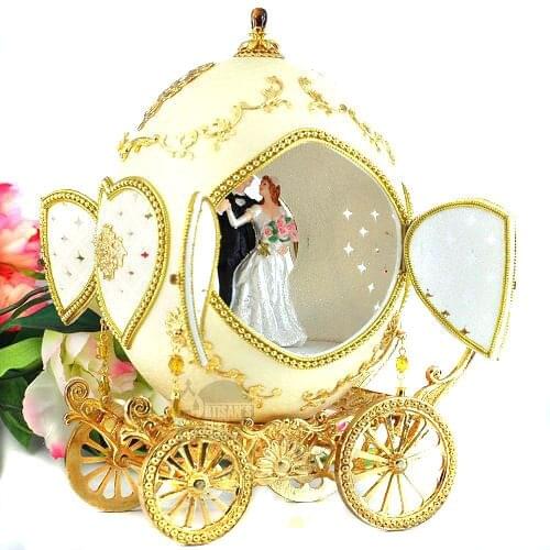 Ostrich egg box European royal festive valentine wedding Christmas leadership