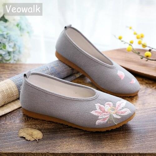 Veowalk Flower Embroidered Women Soft Cotton Fabric Slip On Ballet Flats Vintage Ladies Casual Non-Slip Walking Shoes Platforms