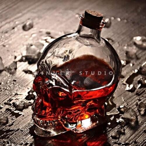 New design mini skull bottle creative wine decanter glass brewed corking miniature wine bottles