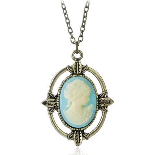 Vampire Diaries Necklace Vintage Katherine Beauty Head Pendant Fashion Retro Jewelry For Women