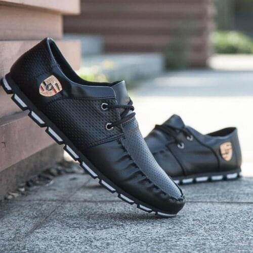 New Style Leather Mens Casual Shoes Breathable Korean Soft Leather Mens Casual Shoes British Round-toe Mens Sneakers Shoes