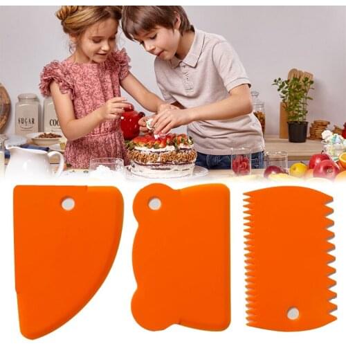 3 Pcs/Set Plastic Pastrys Dough Icing Fondant Cake Scraper Decorating Baking Tool ALI88