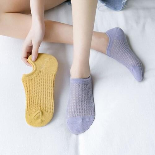 Women Color Socks 2020 Summer New Fashion Hollow Ankle Socks Female Invisible Short Cotton Socks Casual Breathable For Girl