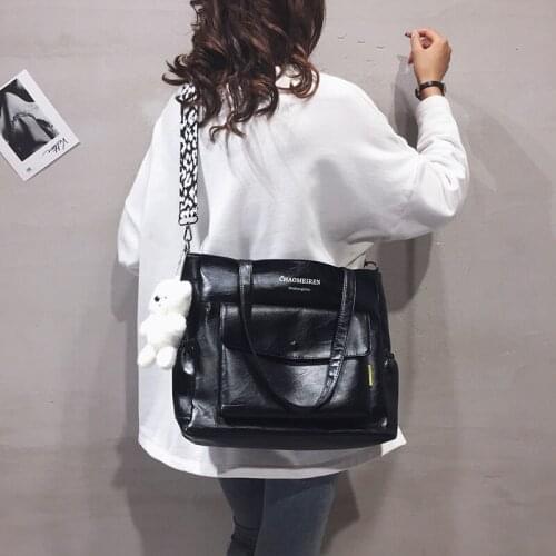 Big Bag 2021 New Fashion Women 's Bag Sense of Quality Shoulder Bag Large Capacity Underarm Crossbody Tote Bag