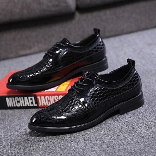Korean style mens fashion wedding party brogue shoes breathable genuine leather bullock shoe pointed toe lace-up sneakers zapato