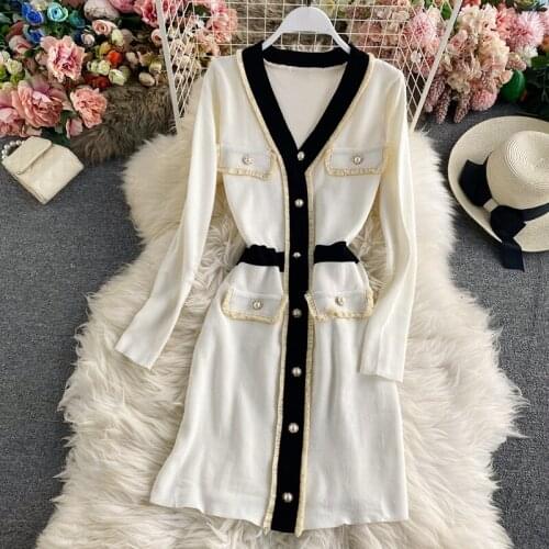 French V-neck knitted Dress Women New long-sleeved fashion color matching high-waist slim knitted dress temperament retro Dress